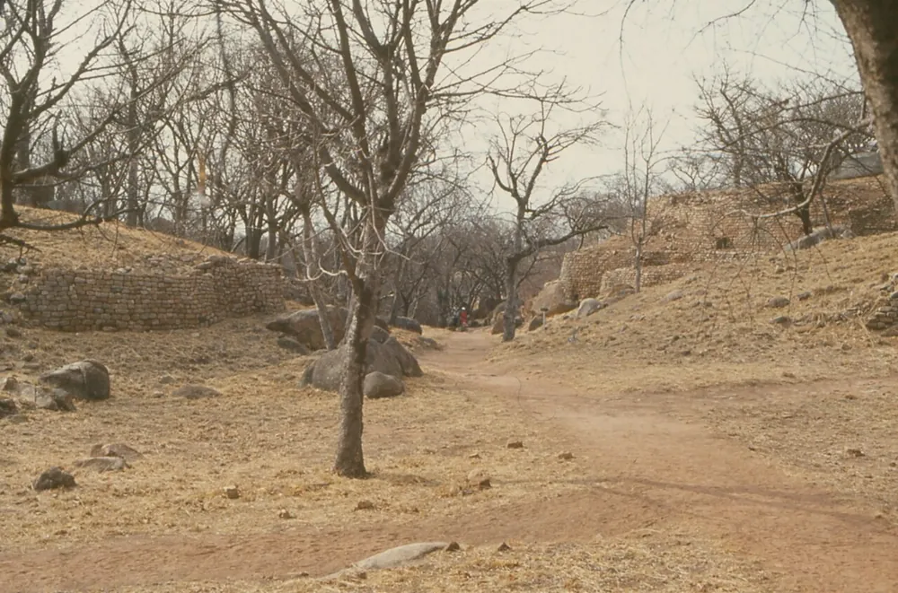 Khami Ruins Walk